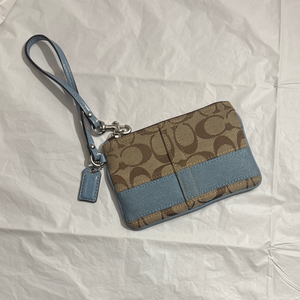 EUC COACH WRISTLET WALLET